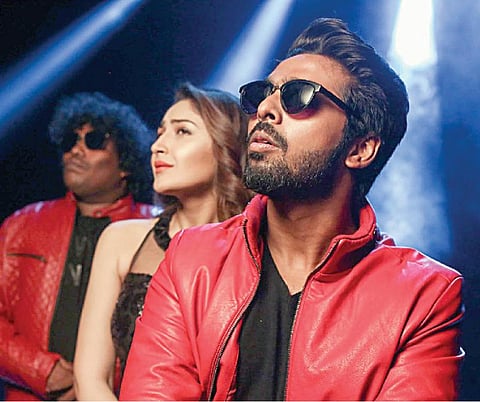 திரை விமர்சனம்- வாட்ச்மேன்