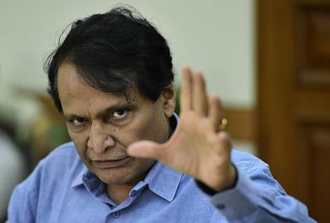 இன்னொரு பணமதிப்பு நீக்க நடவடிக்கை வருமா? - மத்திய அமைச்சர் சுரேஷ் பிரபு நழுவல்