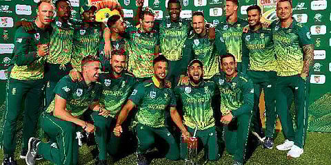 உலகக்கோப்பை 2019: தென் ஆப்பிரிக்கா அணி அறிவிப்பு; ஆம்லா, டுமினி உள்ளே; கிறிஸ் மோரிஸ் வெளியே