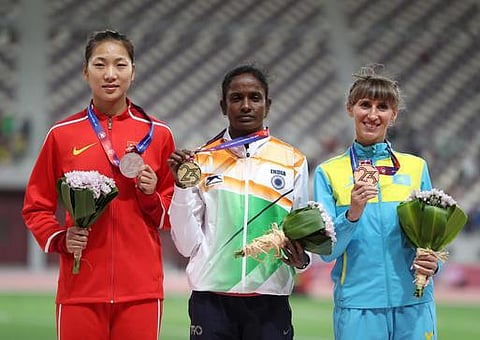 ஆசிய தடகளப் போட்டி: தங்கம் வென்றார் தமிழக வீராங்கனை கோமதி மாரிமுத்து