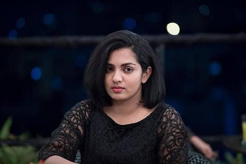 ஆன்லைன் அச்சுறுத்தல்கள், கூலிப்படைகளை ஏவுவதற்கு சமம்: பார்வதி சாடல்