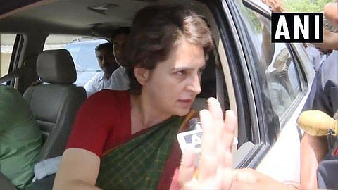 மோடியின் சாதி குறித்து எனக்கு தெரியாது, பிரச்சினைகளை மட்டுமே பேசுகிறேன்: பிரியங்கா காந்தி பதிலடி