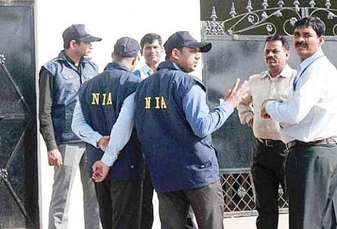 இலங்கை குண்டுவெடிப்பு: கேரளாவில் 3 இடங்களில் என்ஐஏ ரெய்டு, ஒருவர் கைது- ஐஎஸ் அமைப்புடன் தொடர்பா?