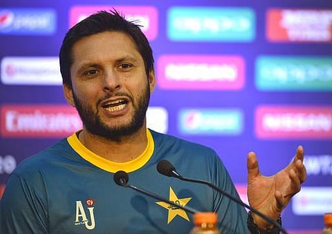 கிரிக்கெட் உலகை ஸ்தம்பிக்கச் செய்யும் வெளியீடு: ஷாகித் அஃப்ரீடியின் உண்மையான வயது என்ன? அவரே தன் சுயசரிதையில் வெளியிட்ட தகவலால் அதிர்ச்சி