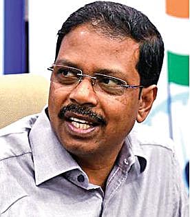 4 சட்டப்பேரவை தொகுதி இடைத்தேர்தல்
பாதுகாப்பு பணியில் 15,700 பேர்: தலைமை தேர்தல் அதிகாரி சத்யபிரத சாஹு தகவல் 