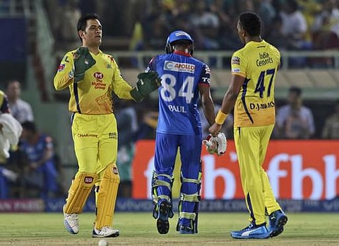 டுபிளேசிஸ், வாட்சனே இறுதி வரை நின்று முடித்திருக்க வேண்டும்: வெற்றிக்குப் பிறகு தோனி கருத்து