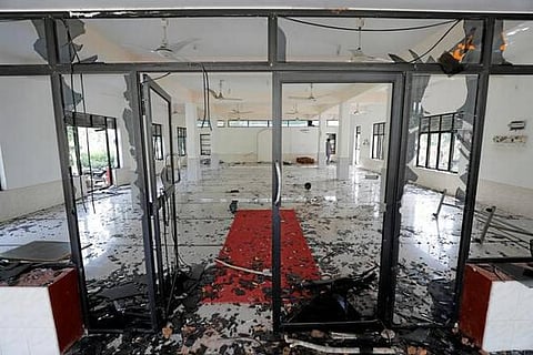 இலங்கை கலவரத்தில் ஒருவர் கொலை