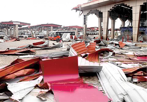 ஃபானி புயலில் வீடிழந்த குடும்பம் கழிவறையில் வாழ்ந்த அவலம்: ஒடிசாவில் பரிதாபம்