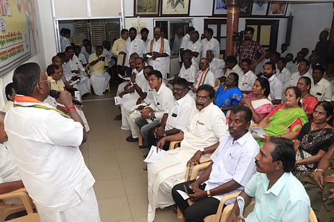 கருத்துக் கணிப்பை நம்ப வேண்டியதில்லை; வாக்கு எண்ணிக்கை மையத்தில் முனைப்பு தேவை: நாராயணசாமி அறிவுறுத்தல்