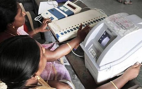 நாளை மக்களவைத் தேர்தல் வாக்கு எண்ணிக்கை: ஒப்புகை சீட்டுடன், இவிஎம் ஒப்பிடுவதால் தேர்தல் முடிவுகள் தாமதமாகும்