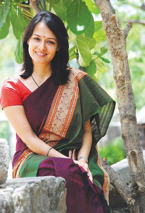 டிஜிட்டல் மேடை 28: ஆவிகளைச் சமாளிக்கும் அமலா