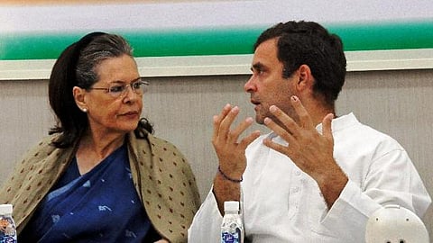 அசோக் கெலாட்டைச் சந்திக்க மறுத்த ராகுல் காந்தி: காங். கட்சிக்கு அடுத்த தலைவர் யார்?