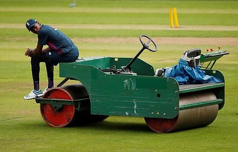 இங்கிலாந்து - பாகிஸ்தான் போட்டிக்கு ‘உலக சாதனை’பிட்ச்