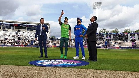 டாஸ் வென்றது தென் ஆப்பிரிக்கா: இந்திய அணியில் ஷமி நீக்கம்; ஆடுகளம் எப்படி?