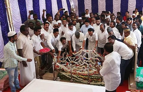 மத்திய ஆட்சி மொழியாக, ஆட்சி மொழியில் ஒன்றாக தமிழை ஆக்கிட வேண்டும் என்று குரல் கொடுத்தவர் காயிதே மில்லத்: ஸ்டாலின் புகழாரம்