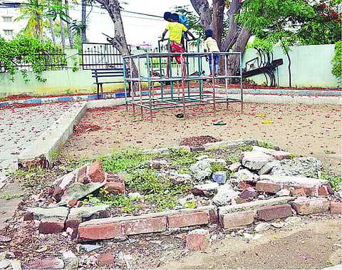 பராமரிப்பில்லாத பூங்காக்கள்!