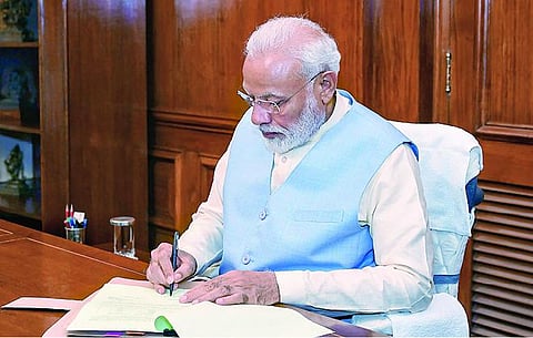 பொருளாதார வளர்ச்சி, வேலைவாய்ப்பை அதிகரிக்க பிரதமர் மோடி தலைமையில் 2 புதிய அமைச்சரவை குழு: உள்கட்டமைப்பு, வேளாண்மை துறைகளை மேம்படுத்த தீவிரம்