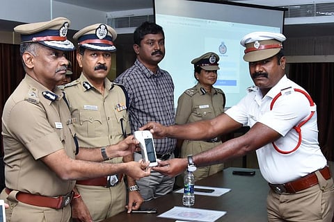 போக்குவரத்து விதிமீறல்; இந்திய அளவில் ஒருங்கிணைக்கப்பட்ட தகவல்களுடன் கூடிய நவீன புதிய இ.சலான் கருவி: நவீன வசதிகள் என்னென்ன?-ஒரு அறிமுகம்