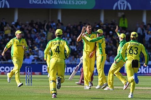 கிறிஸ் கெயிலுக்கு இழைக்கப்பட்ட அநீதி: படுமோசமான அம்பயரிங்; ஸ்டார்க் 5விக்- மே.இ.தீவுகளின் போராட்டம் வீண்; ஆஸி.வெற்றி