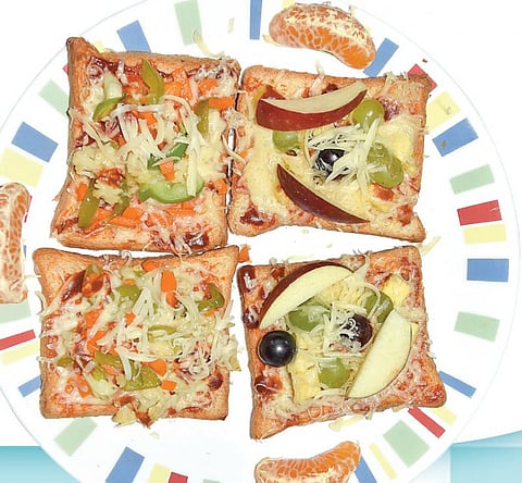 குழந்தைகளுக்கான மாலை விருந்து - பிரெட் பீட்சா