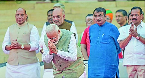 இந்தியாவின் தேவை - வலுவான அரசு.. வலுவான சமூகம்