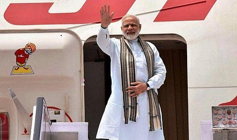 பாகிஸ்தான் வான்வெளியில் பிரதமர் மோடியின் விமானம் பறக்க விலக்கு: பாக். அரசிடம் இந்தியா கோரிக்கை