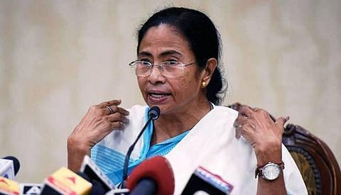 மேற்கு வங்கத்தில் மத்திய அரசும், பாஜகவும் வன்முறையைத் தூண்டுகிறது: மம்தா பானர்ஜி குற்றச்சாட்டு