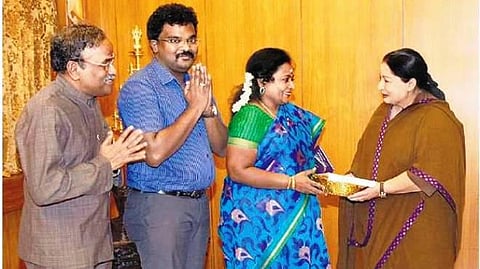 மகன் கோபத்துக்குக் காரணம் என்ன?- பாசப் போராட்டங்கள்: தமிழிசை உருக்கமான பதிவு