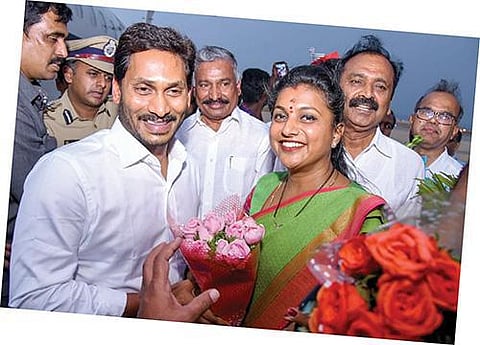 மோடியுடன் மோதவும் தயங்க மாட்டோம்! - அதிரடி கிளப்பும் ரோஜா!