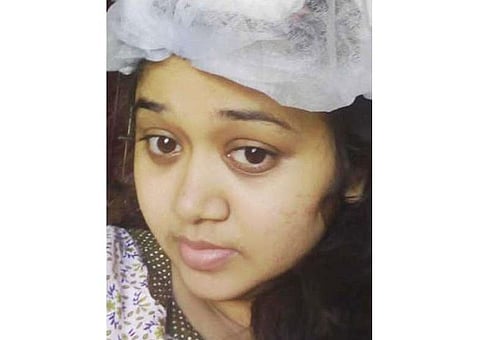 புற்று நோயால் பாதிக்கப்பட்ட கேரள நடிகை: உதவி கேட்கும் சக நடிகர்கள்