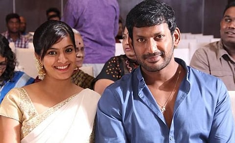 சாது போல காட்டிக் கொள்ளாதீர்கள்; பொய்களையும், இரட்டை வேடத்தையும் அறிவார்கள்: விஷாலுக்கு வரலட்சுமி பதிலடி