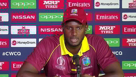 பொறுப்புணர்வுடன் பேட் செய்யுங்கள்: மே.இ.தீவுகள் வீரர்களை கடிந்துகொண்ட கேப்டன் ஹோல்டர்