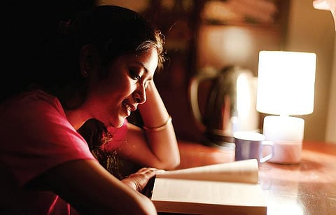 வாசிப்பை நேசிப்போம்: உண்டியல் காசில் புத்தகம்