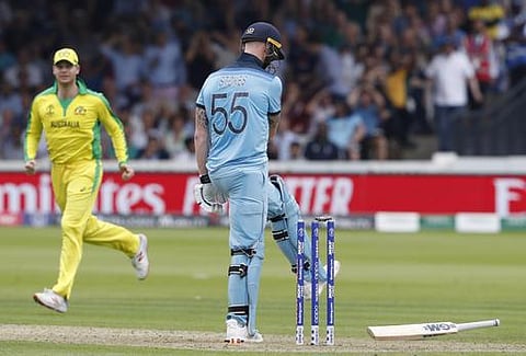 ஸ்டார்க்கை கேலி செய்த நபரும்.. பென் ஸ்டோக்ஸை விழுங்கிய மகா யார்க்கரும்