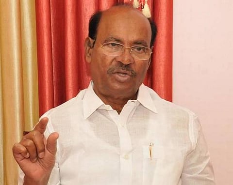 கல்லூரிகளில் இந்தியை கட்டாயமாக்கும் முயற்சியை அரசு கைவிட வேண்டும்: ராமதாஸ்