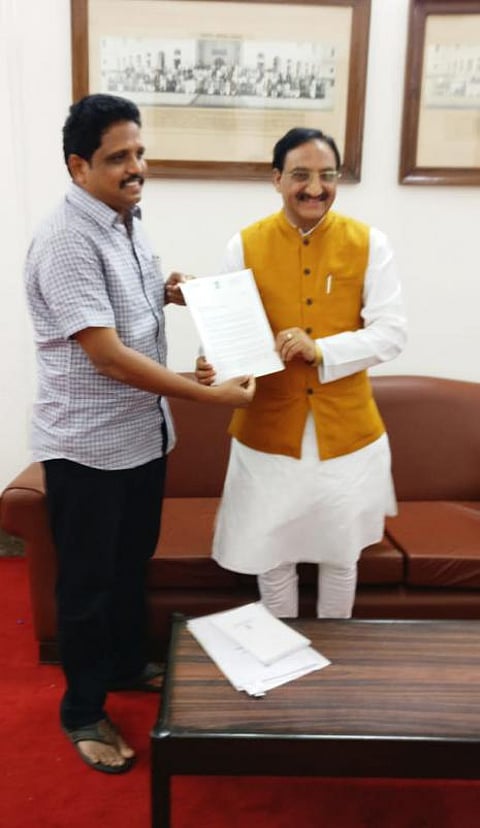 ‘புதிய கல்விக்கொள்கையை அவசரகதியில் அமலாக்கக் கூடாது’ மத்திய அமைச்சர் பொக்ரியாலிடம் சு.வெங்கடேசன் வலியுறுத்தல்