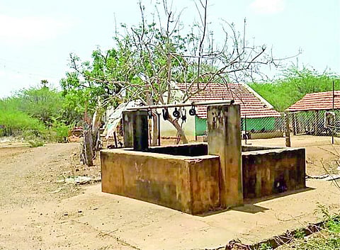 10 ஆண்டுகளாக தொடர்ந்து வறட்சி; சிவகங்கை அருகே காலியாகும் கிராமம்