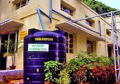 தண்ணீர் பற்றாக்குறையை தீர்க்கும் மழைநீர்: பரிந்துரைக்கும் வேளாண்மைப் பல்கலைக்கழகம்