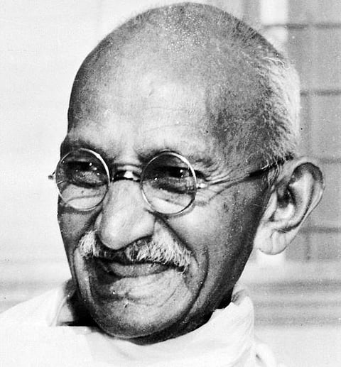 இஸ்ரேல் நிறுவனத்தின் மது பாட்டிலில் காந்தி படம்: மாநிலங்களவையில் கடும் எதிர்ப்பு