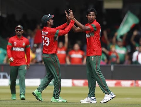 இமாம் உல் ஹக் சதம், பாபர் ‘ஆஸம்’: பாக்.315 ரன்கள்- வங்கதேசத்தை 7 ரன்களுக்குச் சுருட்ட வேண்டும்