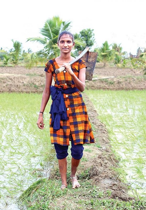 முகம் நூறு: கல்லூரி பாதி விவசாயம் மீதி!