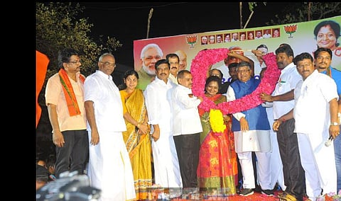 பாஜக உறுப்பினர் சேர்க்கைக்கு வாகன பயணம்: ரவிசங்கர் பிரசாத் தொடங்கி வைத்தார்