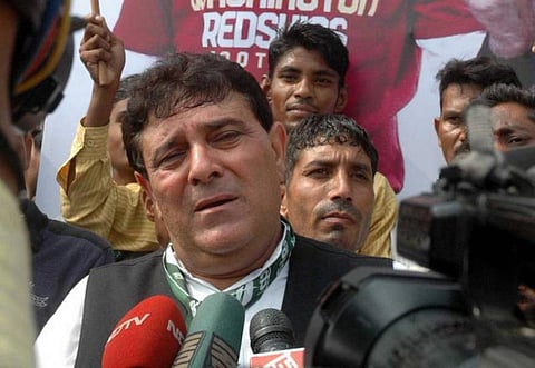 தோனிக்கு முன்பாக இந்திய அணியின் கேப்டன் பதவிக்குத் தகுதியானவர் யுவராஜ் சிங்தான்: மீண்டும் யோக்ராஜ் சிங்