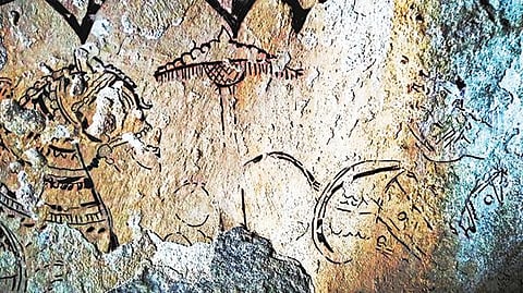 சிவம்பட்டி கிராமத்தில் சிதைந்த நிலையில் பழங்கால ஓவியங்கள்: அரசு அருங்காட்சியக காப்பாட்சியர் தகவல்