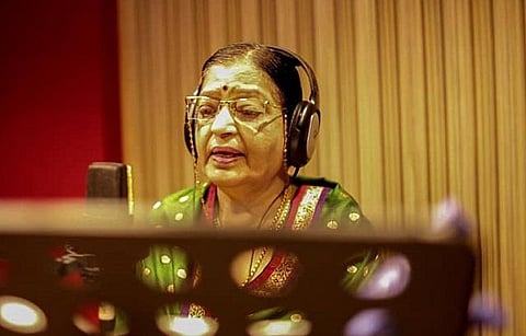 ‘ஆடை’ படத்துக்காக பக்திப் பாடல் பாடிய பி.சுசீலா