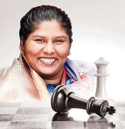 முகம் நூறு: சதுரங்கராணி