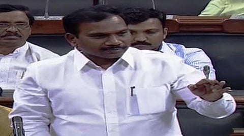 டாக்டர்.ஹர்ஷவர்தன் செய்த அறுவை சிகிச்சையில் நோயாளி மரணம்: சிலேடையுடன் ஆ.ராசா.எம்.பி விமர்சனம்