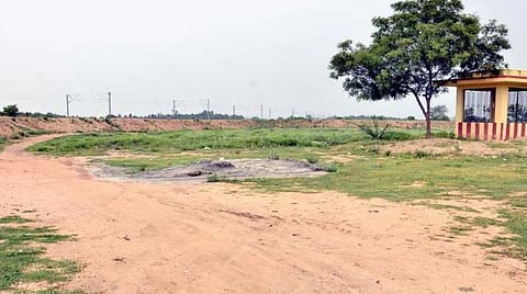 சிவகங்கையில் ஆக்கிரமிப்புக்கு முடிவு கட்டி நீர் சேமிப்பை அதிகரிக்க பிறை வடிவ கண்மாய்களை முழு நிலவு போன்று மாற்றும் முன்னோடி திட்டம்