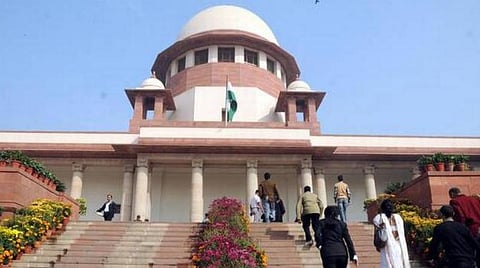 உன்னாவ் இளம்பெண்ணை எய்ம்ஸ் மருத்துவமனைக்கு மாற்றக் கோரிய வழக்கு: யாரும் ஆஜராகாததால் உச்ச நீதிமன்றம் ஒத்திவைப்பு