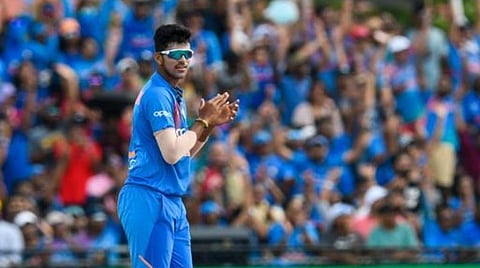 நீண்ட காலம் வெளியே இருந்தாலும் பவுலிங்கில் அவர் காட்டிய அமைதி: வாஷிங்டன் சுந்தர் குறித்து விராட் கோலி புகழாரம்